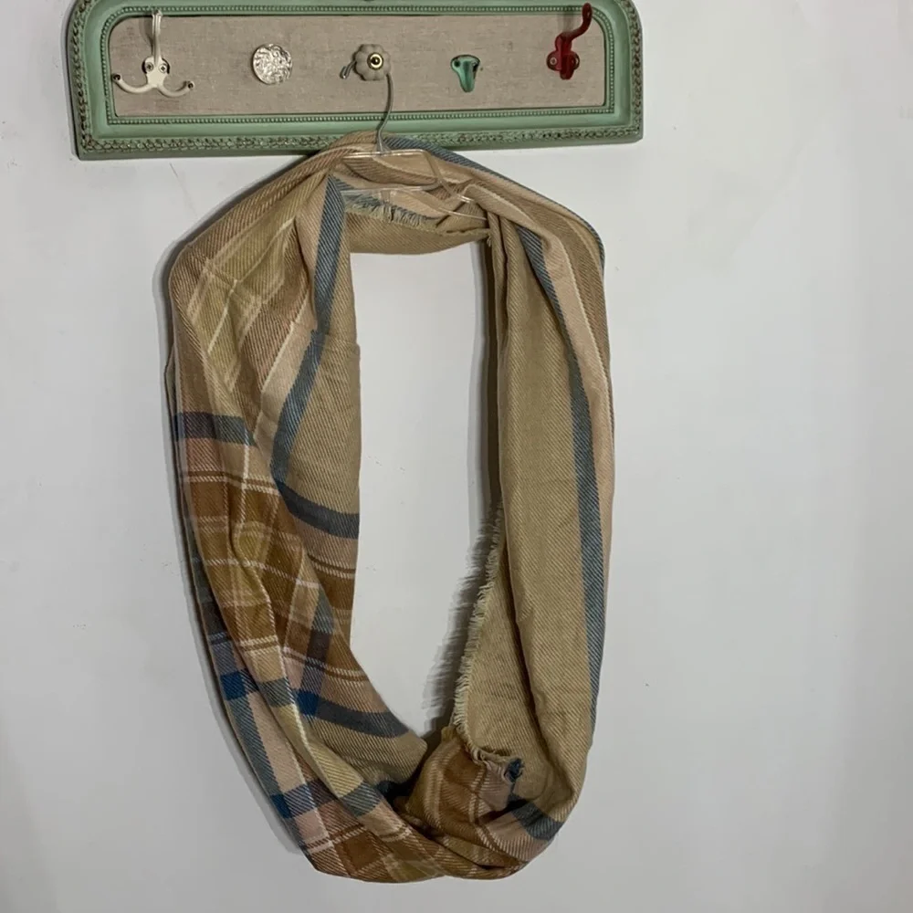 Nordstrom neutral tan plaid fringe infinity scarf adult one size